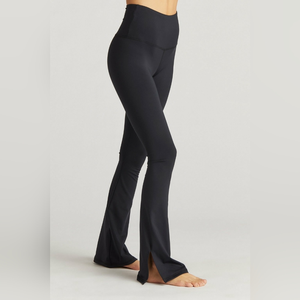 NWT Strut This Flare Leggings